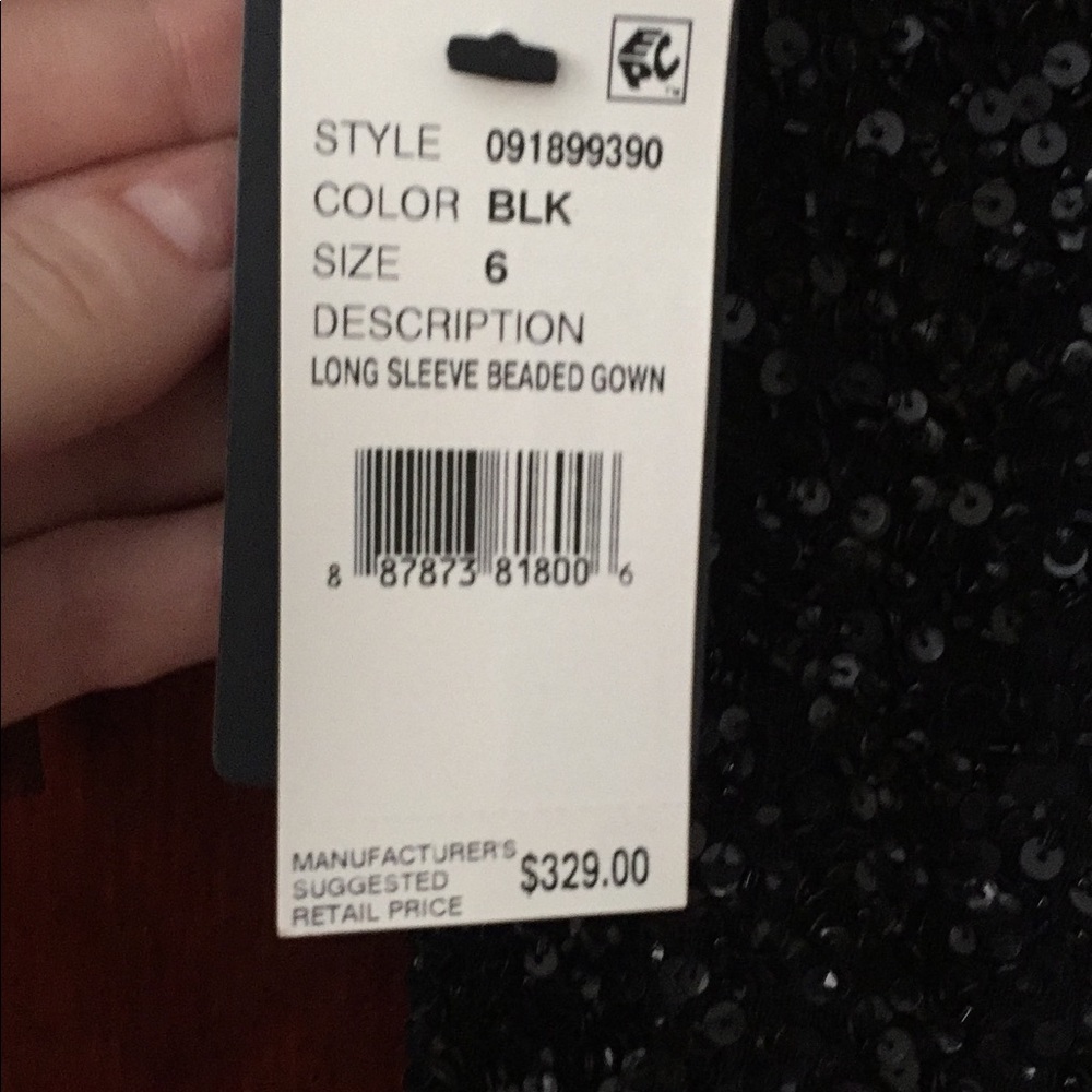 Adrianna Papell gown